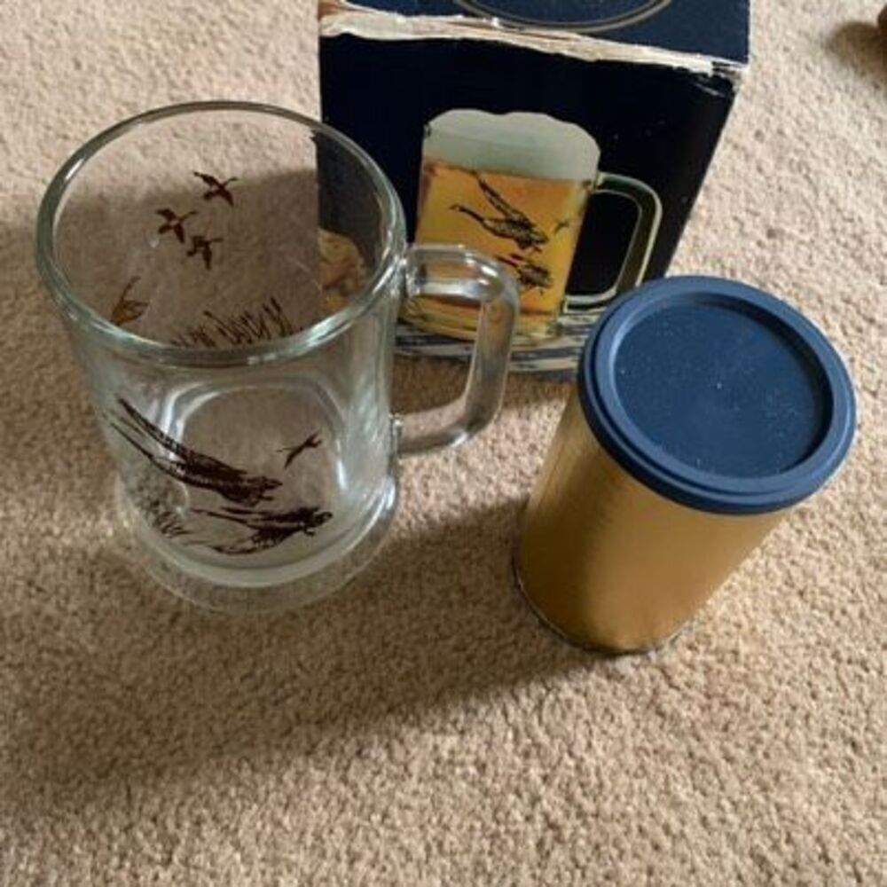 Avon The Perfect Combo Mug With Gourmet Popcorn 1982